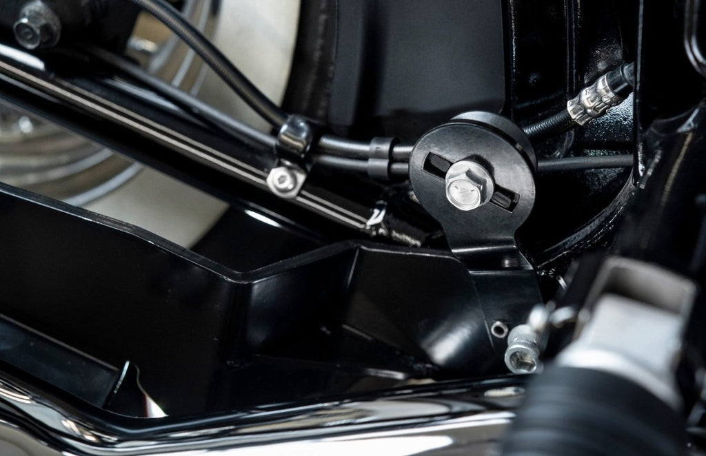 HARLEY SOFTAIL ACCESSORIES SADDLEBAG ADAPTER BRACKET (SPECIAL ORDER) - Cuztom Kraft